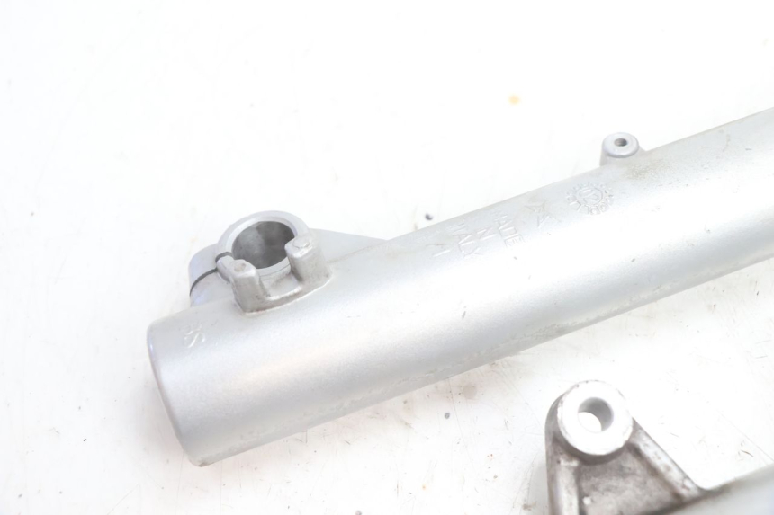 photo de FORKS LEG APRILIA SCARABEO GT 125 (1999 - 2007) - Component detail