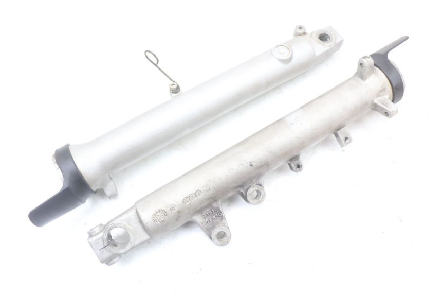 photo de FORKS LEG SUZUKI GS F 500 (2004 - 2007) - Main view