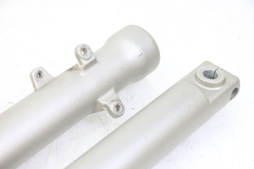 photo de FORKS LEG YAMAHA TDR DELTABOX 125 (1997 - 2003) - Zoom on usage condition