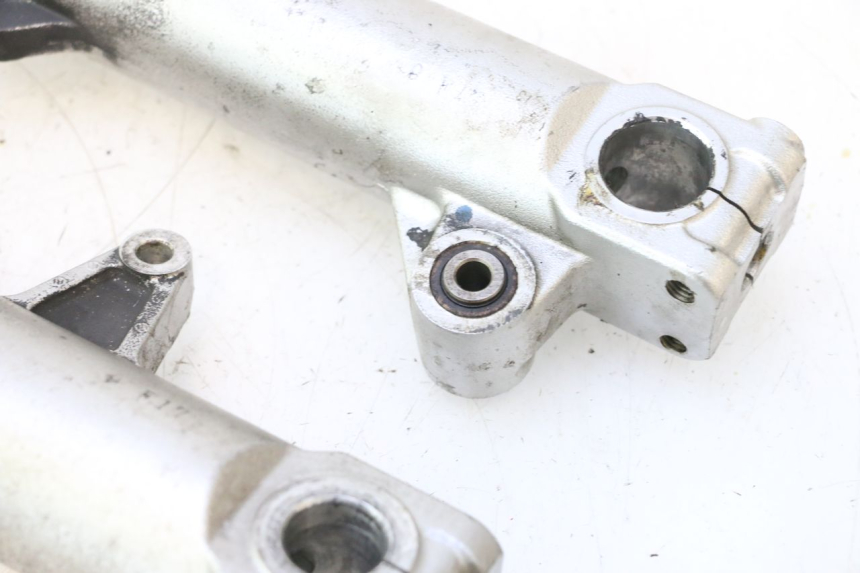 photo de FORKS LEG HONDA VFR FI RC46 800 (1998 - 2001) - Spare part profile view