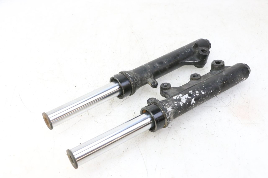 photo de FORKS LEG MBK WAAP 125 (2008 - 2013) - Fixing points details