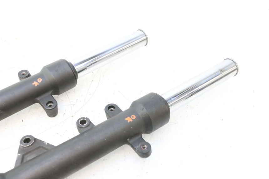 photo de FORKS LEG YAMAHA X-MAX XMAX 125 (2010 - 2013) - Zoom on usage condition