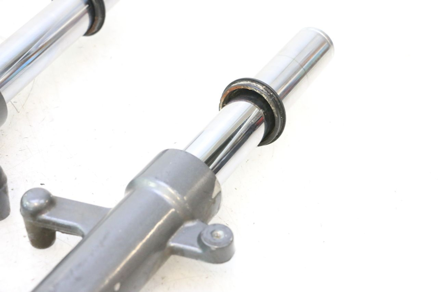 photo de FORK TUBE YAMAHA XMAX X-MAX 125 (2006 - 2009) - Used quality zoom