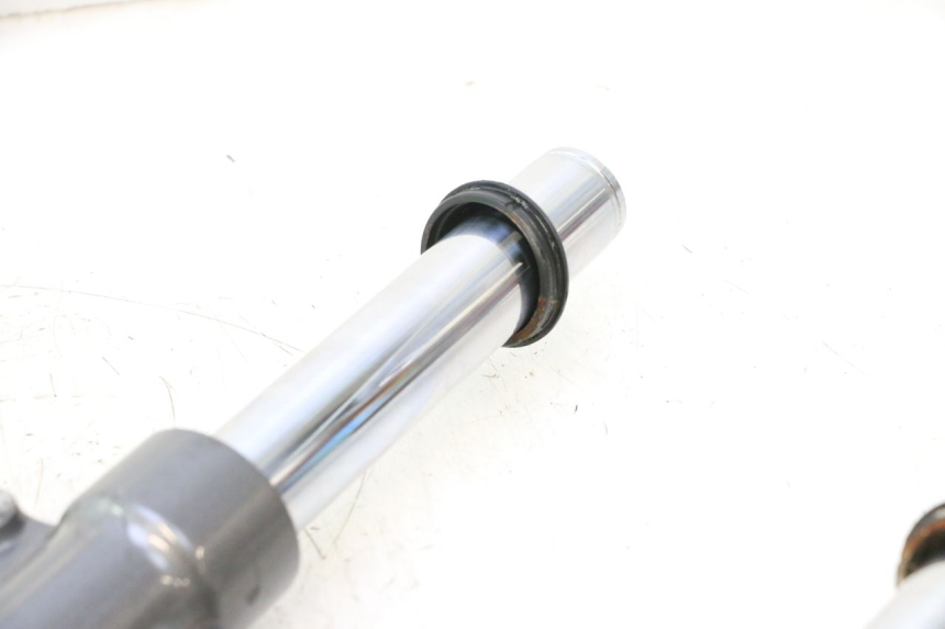 photo de FORK TUBE YAMAHA XMAX X-MAX 125 (2006 - 2009) - Spare part profile view