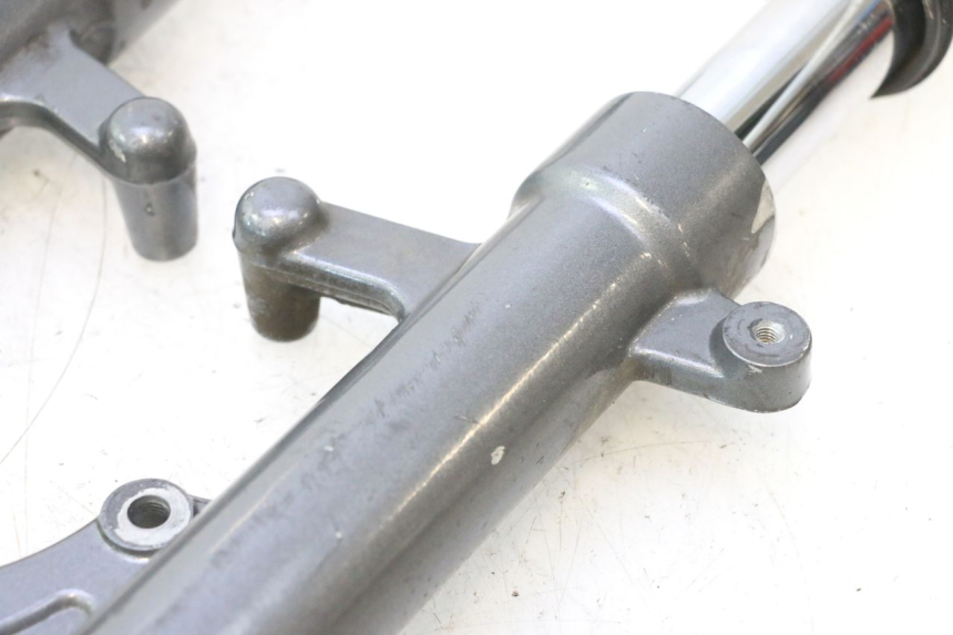 photo de FORK TUBE YAMAHA XMAX X-MAX 125 (2006 - 2009) - Component detail