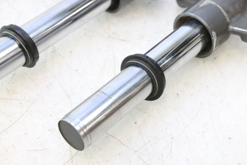photo de FORK TUBE YAMAHA XMAX X-MAX 125 (2006 - 2009) - Markings and original references