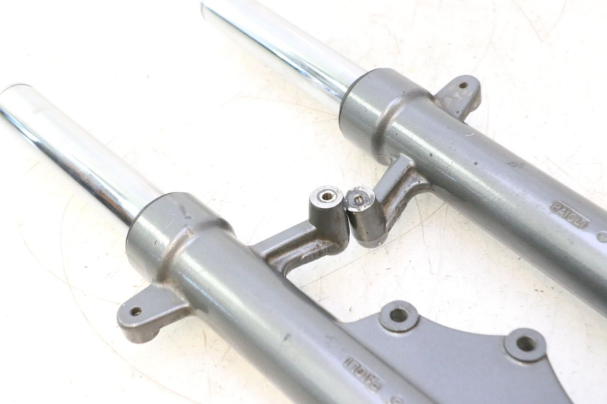 photo de FORK TUBE YAMAHA XMAX X-MAX 125 (2006 - 2009) - Additional view of the item