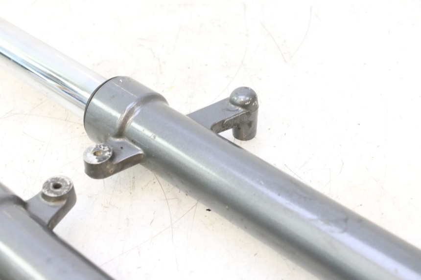 photo de FORK TUBE YAMAHA XMAX X-MAX 125 (2006 - 2009) - Supplementary product photo