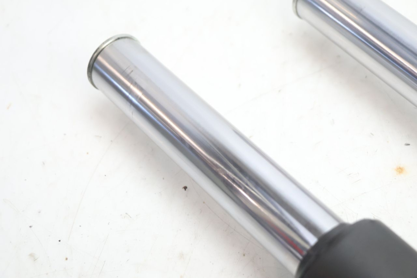 photo de FORKS LEG YAMAHA X-MAX XMAX 125 (2010 - 2013) - Zoom on usage condition