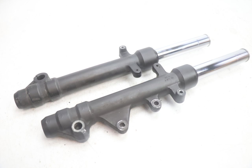 photo de FORKS LEG YAMAHA X-MAX XMAX 125 (2010 - 2013) - Surface and material condition