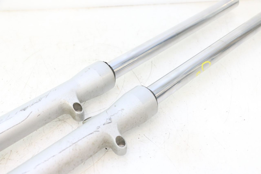 photo de FORKS LEG HONDA XLV VARADERO 125 (2007 - 2012) - Spare part profile view