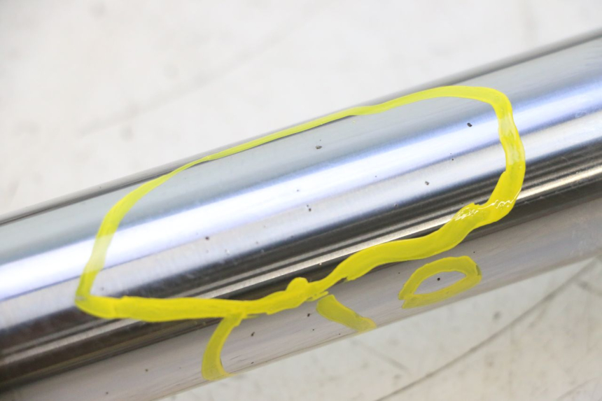 photo de FORKS LEG HONDA XLV VARADERO 125 (2007 - 2012) - Fixing points details