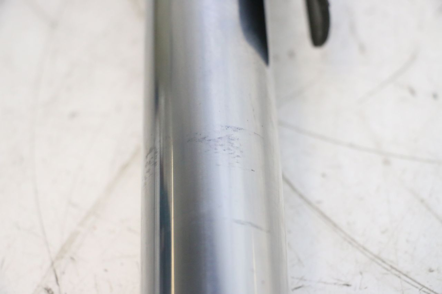 photo de FORKS LEG YAMAHA XP T-MAX ABS 500 (2005 - 2005) - Distinctive features