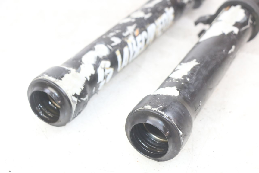 photo de FORK TUBE PEUGEOT XP6 50 (2006 - 2011) - Technical close-up