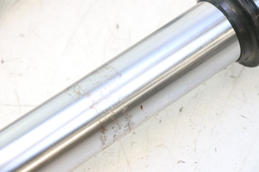 photo de FORKS LEG YAMAHA XV VIRAGO 535 (1988 - 2004) - High-resolution close-up