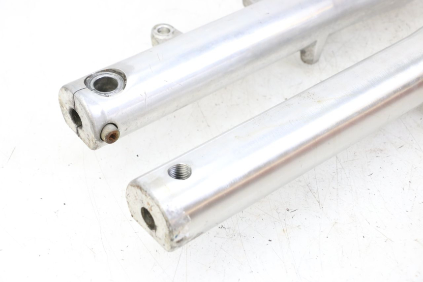 photo de FORKS LEG YAMAHA XVS DRAG STAR DRAGSTAR 650 (1997 - 2007) - Checked used part