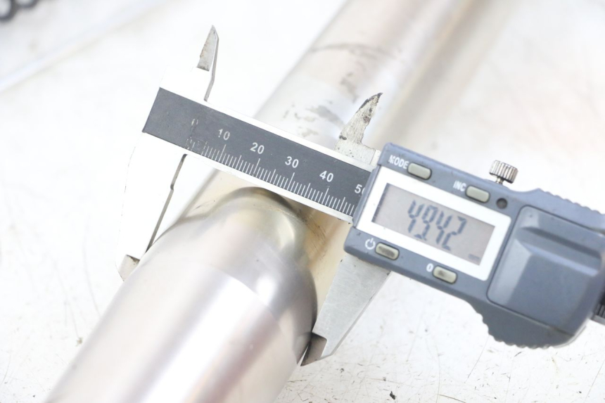 photo de Fork tube YAMAHA YZ 85 (2002 - 2018) - Component detail