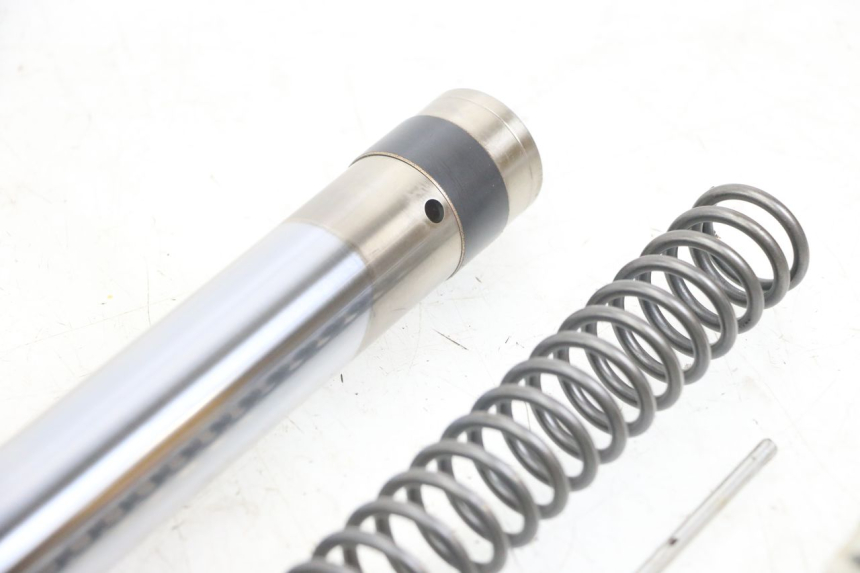 photo de Fork tube YAMAHA YZ 85 (2002 - 2018) - Zoom on usage condition