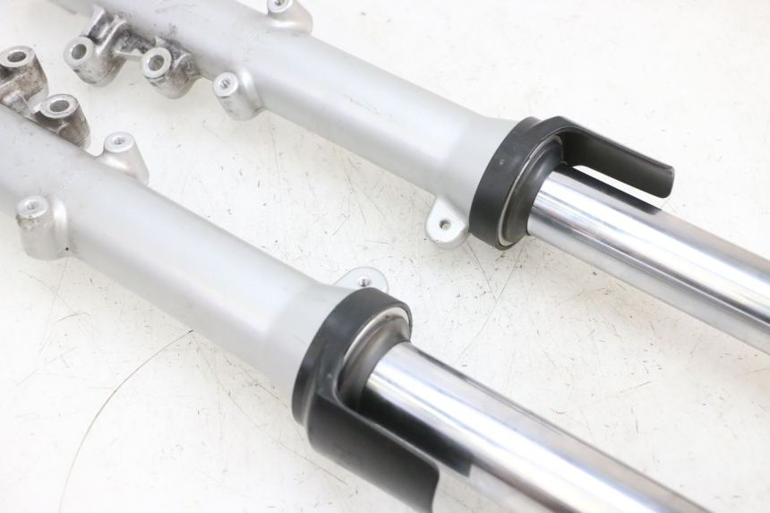 photo de FORKS LEG KAWASAKI ZR 7 750 (1999 - 2004) - Technical close-up