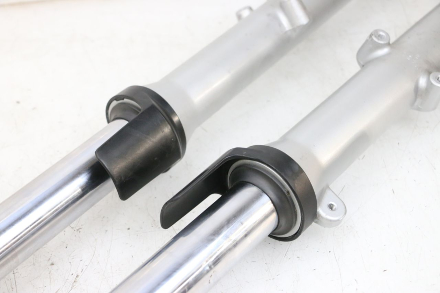 photo de FORKS LEG KAWASAKI ZR 7 750 (1999 - 2004) - Markings and original references