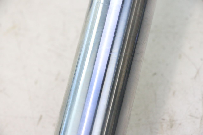 photo de FORKS LEG KAWASAKI ZZR 600 (1995 - 2004) - Focus on structure