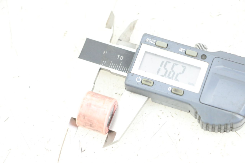 photo de VARIATOR ROLLERS GILERA DNA 50 (2000 - 2007) - Component detail