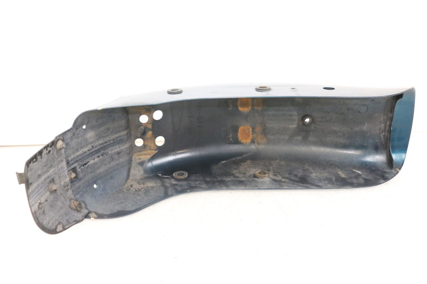 photo de REAR FENDER SUZUKI GZ MARAUDER 125 (1998 - 2004) - Alternative perspective