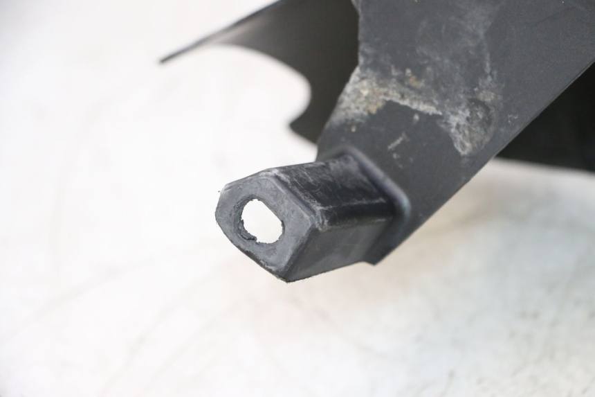 photo de REAR FENDER PEUGEOT LUDIX SNAKE 2T 50 (2004 - 2014) - Fixing points details