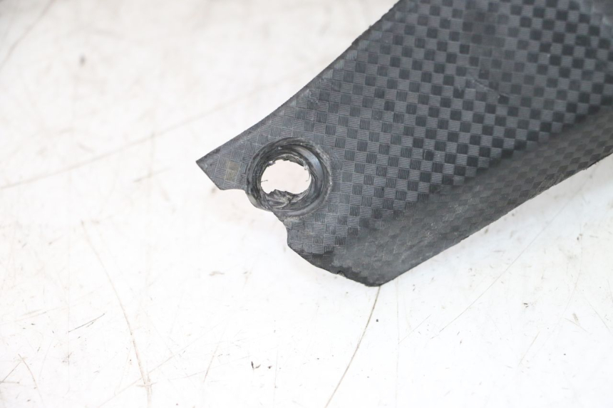 photo de REAR FENDER PEUGEOT LUDIX SNAKE 2T 50 (2004 - 2014) - Surface and material condition