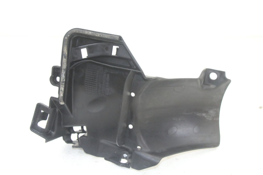 photo de REAR FENDER HONDA PCX (JF57/JF64) 125 (2014 - 2018) - Fixing points details