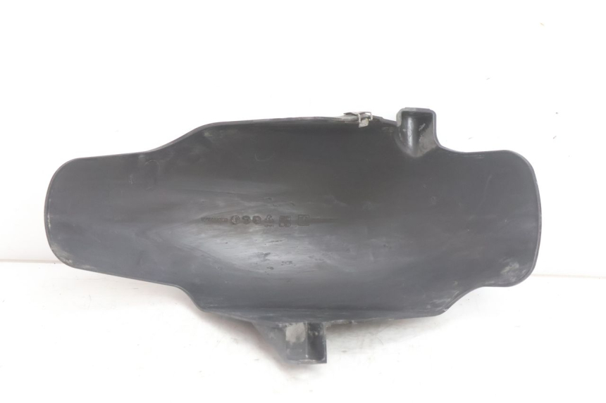 photo de REAR MUDGUARD PEUGEOT SATELIS 125 (2006 - 2009) - Fixing points details