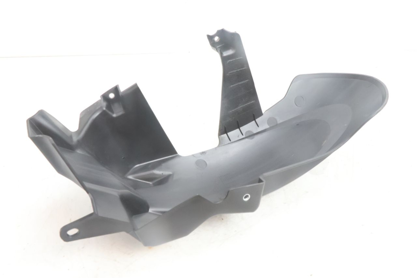 photo de REAR FENDER PEUGEOT STREETZONE NAKED 2T 50 (2014 - 2018) - Fixing points details