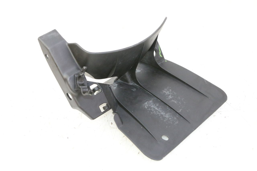 photo de REAR FENDER YAMAHA XMAX X-MAX 125 (2021 - 2025) - Technical close-up