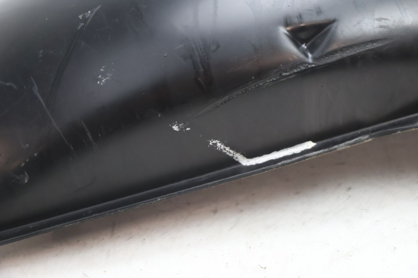 photo de REAR FENDER HONDA XRV AFRICA TWIN 750 (1990 - 1992) - Technical close-up