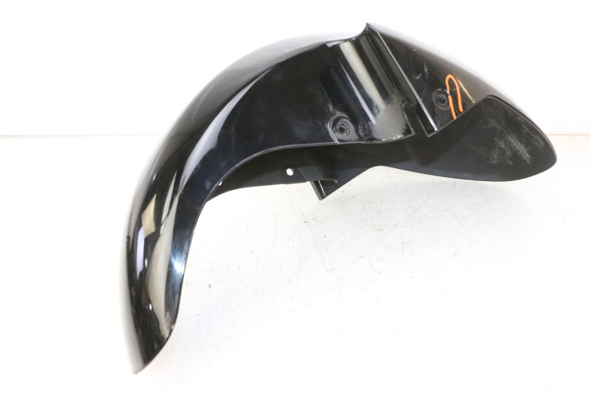 photo de FRONT FENDER SUZUKI BURGMAN 125 (2007 - 2014) - Technical close-up