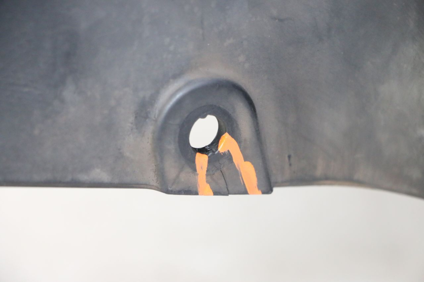 photo de FRONT FENDER SUZUKI BURGMAN 125 (2007 - 2014) - Alternative perspective