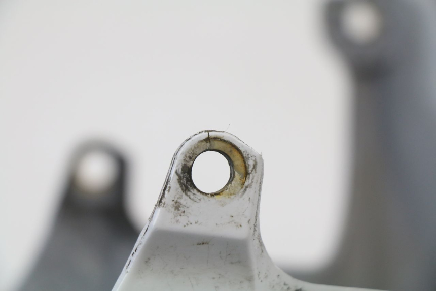 photo de FRONT FENDER HONDA CBR 929 RR FIREBLADE 900 (2000 - 2001) - Component detail