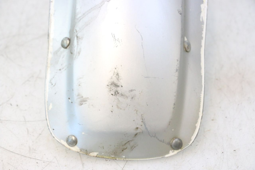 photo de FRONT FENDER SUZUKI DR S 600 (1985 - 1989) - Fixing points details