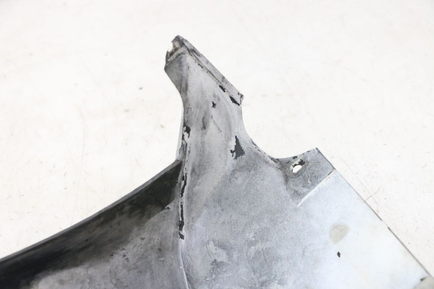 photo de FRONT FENDER YAMAHA FJ 36Y 1100 (1984 - 1985) - Fixing points details