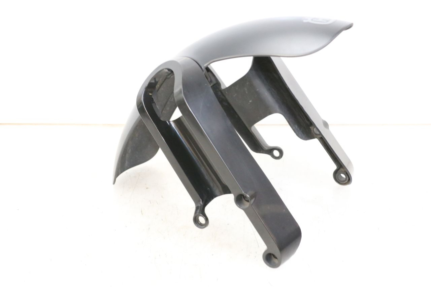 photo de FRONT FENDER HUSQVARNA SVARTPILEN 401 (2018 - 2023) - Technical close-up