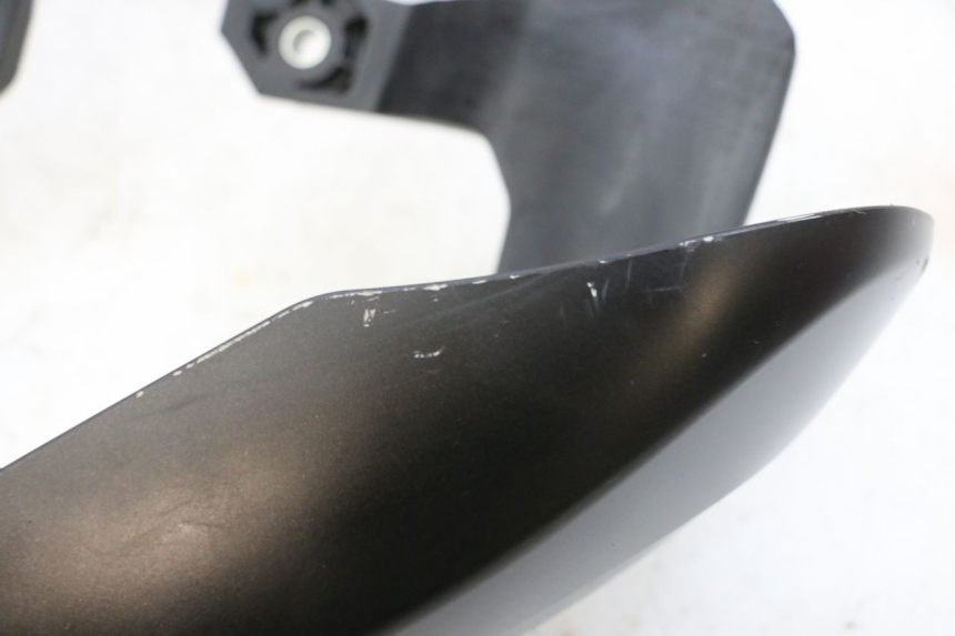 photo de FRONT FENDER PIAGGIO MP3 HPE 300 (2019 - 2026) - Alternative perspective
