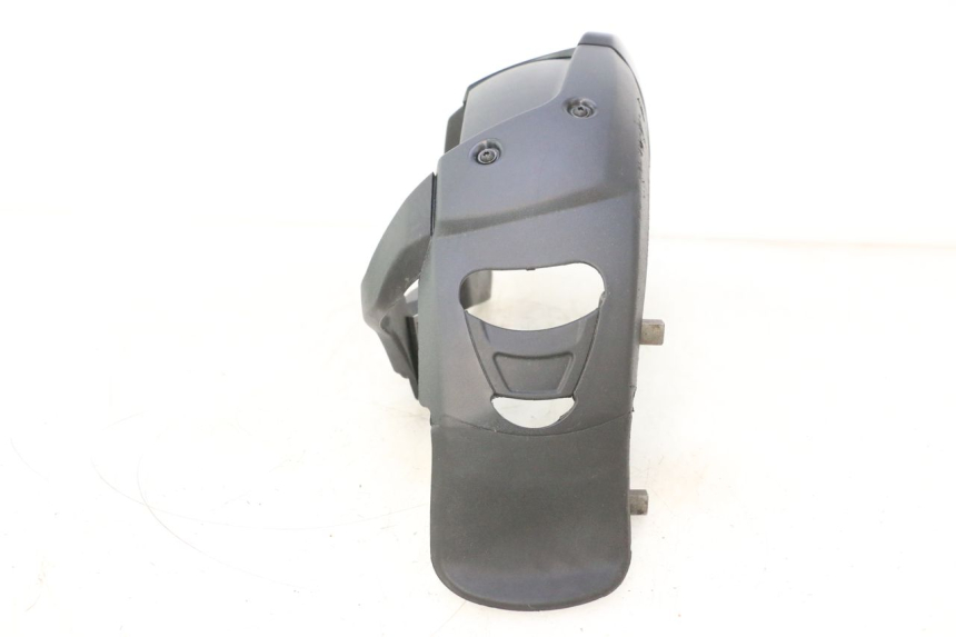 photo de FRONT FENDER PIAGGIO MP3 HPE 530 (2022 - 2026) - Zoom on usage condition