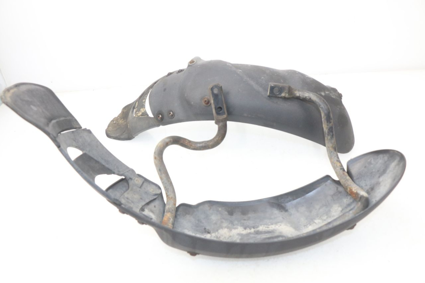 photo de FRONT FENDER PIAGGIO MP3 LT 400 (2007 - 2012) - Fixing points details