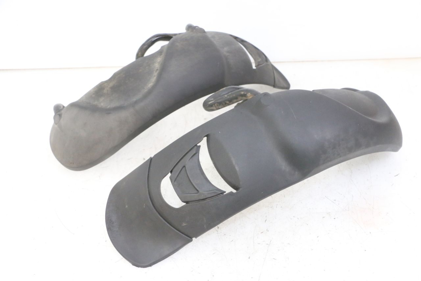 photo de FRONT FENDER PIAGGIO MP3 LT 300 (2010 - 2016) - Distinctive features