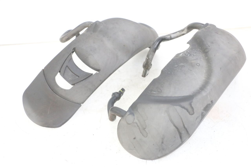 photo de FRONT FENDER PIAGGIO MP3 LT 300 (2010 - 2016) - Markings and original references