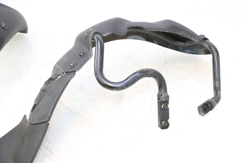 photo de FRONT FENDER PIAGGIO MP3 LT 300 (2010 - 2016) - Component detail