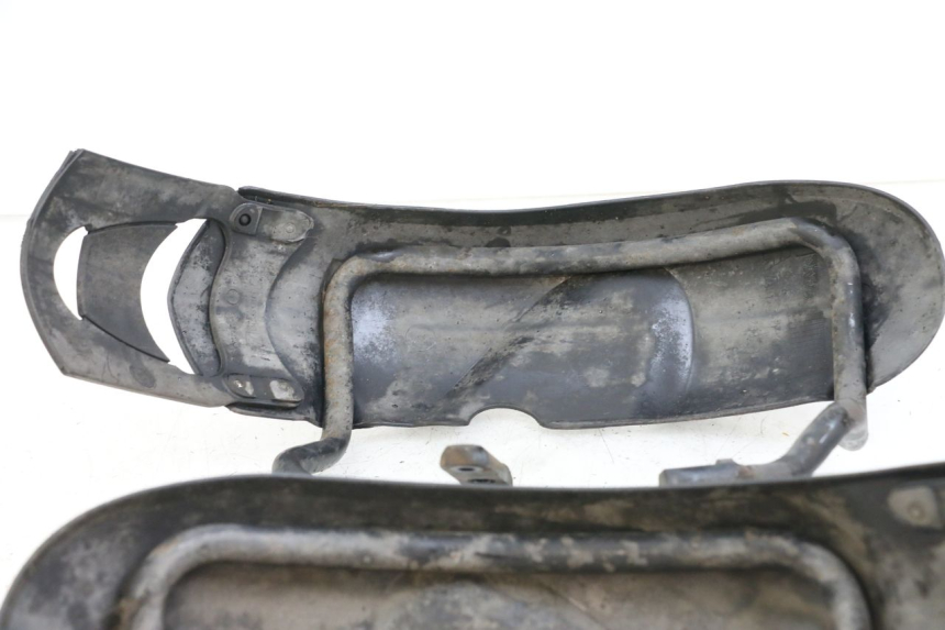 photo de FRONT FENDER PIAGGIO MP3 125 (2006 - 2014) - Alternative perspective