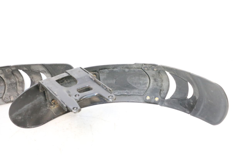 photo de FRONT FENDER PIAGGIO MP3 125 (2006 - 2014) - Surface and material condition