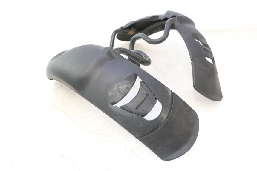 photo de FRONT FENDER PIAGGIO MP3 500 (2016 - 2018) - Technical close-up