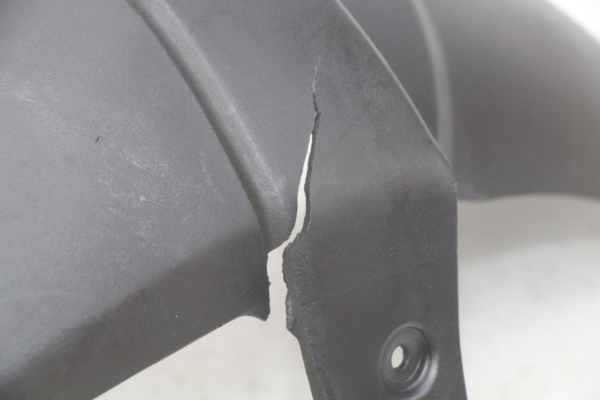 photo de FRONT FENDER YAMAHA SLIDER NAKED 50 (2004 - 2018) - Fixing points details